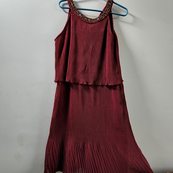 Halter dress - Picture 2 of 4